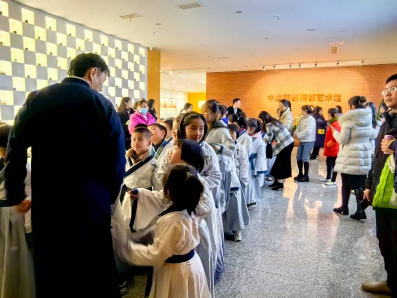 文化赋能：新巴尔虎右旗魔创文旅挖掘城市文化资源的实践探索